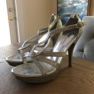 Fioni Night Silver Glitter Pumps